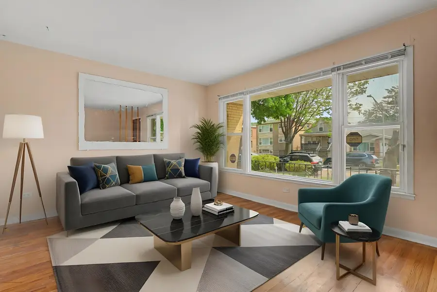 9256 S Calumet Avenue, Chicago, IL 60619 - #2