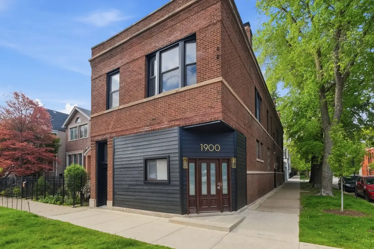1900 W Oakdale Avenue, Chicago, IL 60657 - #1