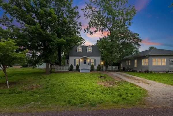 407 S Davis Avenue, Centralia, IL 62801