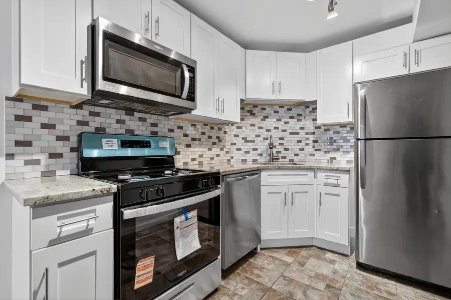 684 Quincy Bridge Lane #202, Glenview, IL 60025 - #2