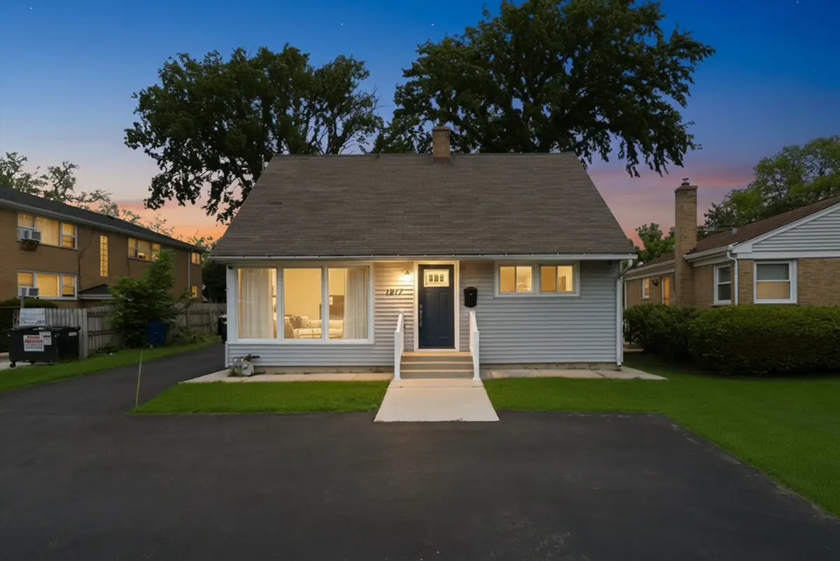 1517 E Roosevelt Road, Wheaton, IL 60187 - #1