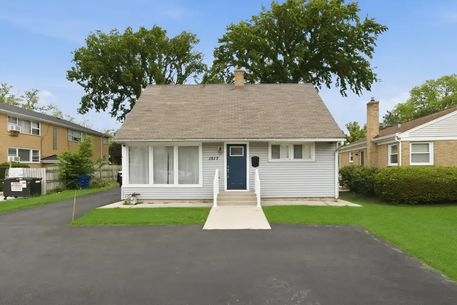 1517 E Roosevelt Road, Wheaton, IL 60187 - #2