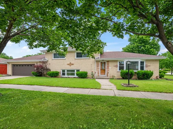 7662 Enfield Avenue, Morton Grove, IL 60053