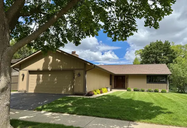 626 Bryce Trail, Roselle, IL 60172