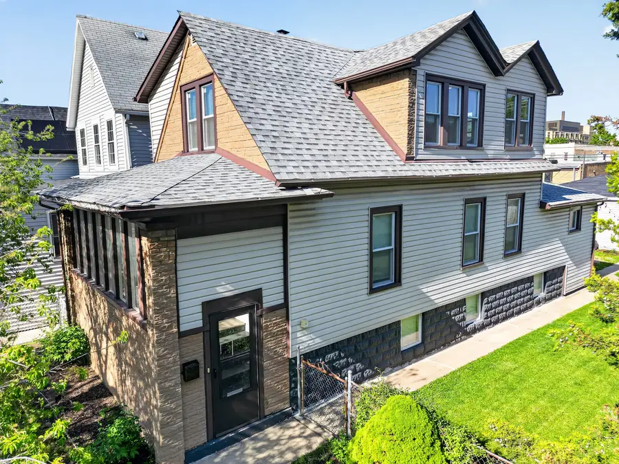 135 N 16th Avenue, Melrose Park, IL 60160 - #3