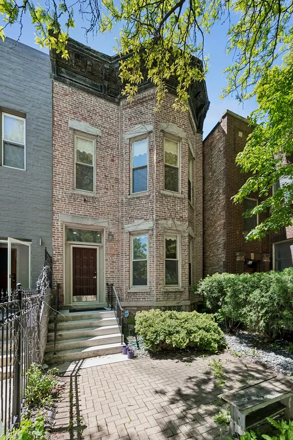 734 S Oakley Boulevard, Chicago, IL 60612