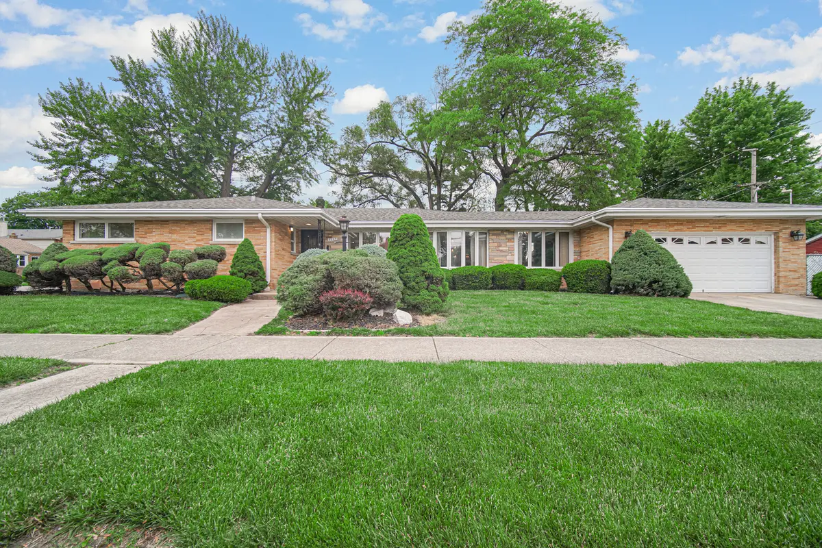 9259 S Springfield Avenue, Evergreen Park, IL 60805 - #1
