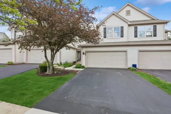 304 Grand Ridge Road #304, St. Charles, IL 60175