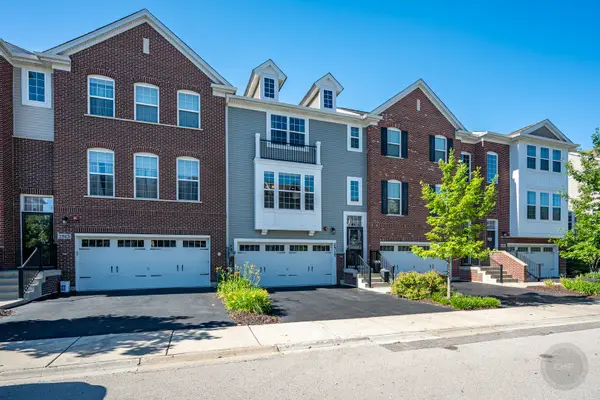 2515 Huntleigh Lane, Woodridge, IL 60517