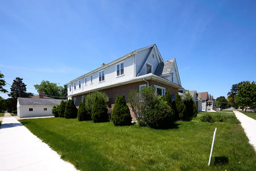 1402 N 15th Avenue, Melrose Park, IL 60160 - #2