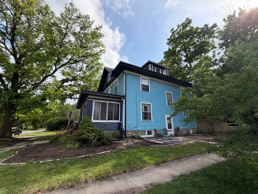 419 N Plum Street, Farmer City, IL 61842 - #3