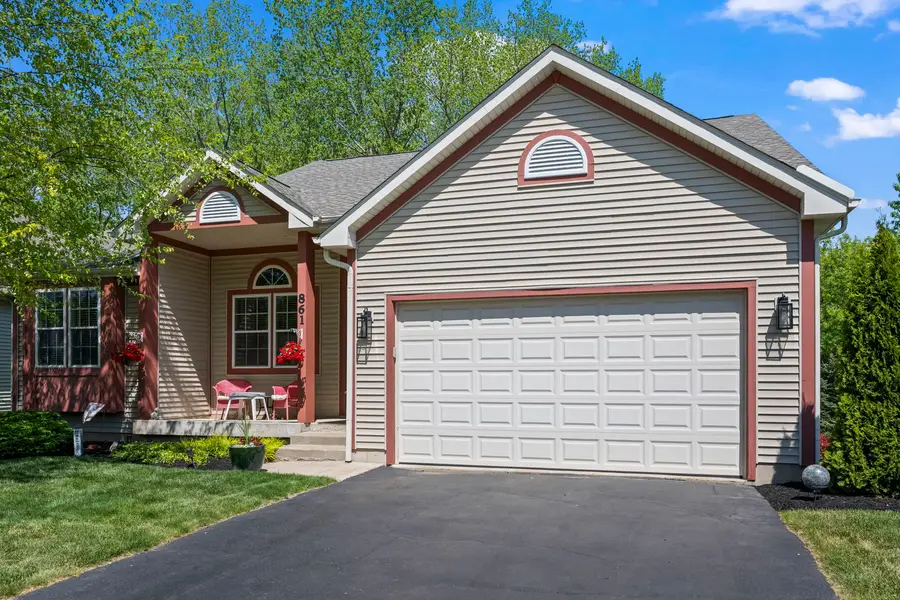 861 Prairie Ridge Drive, Woodstock, IL 60098 - #2