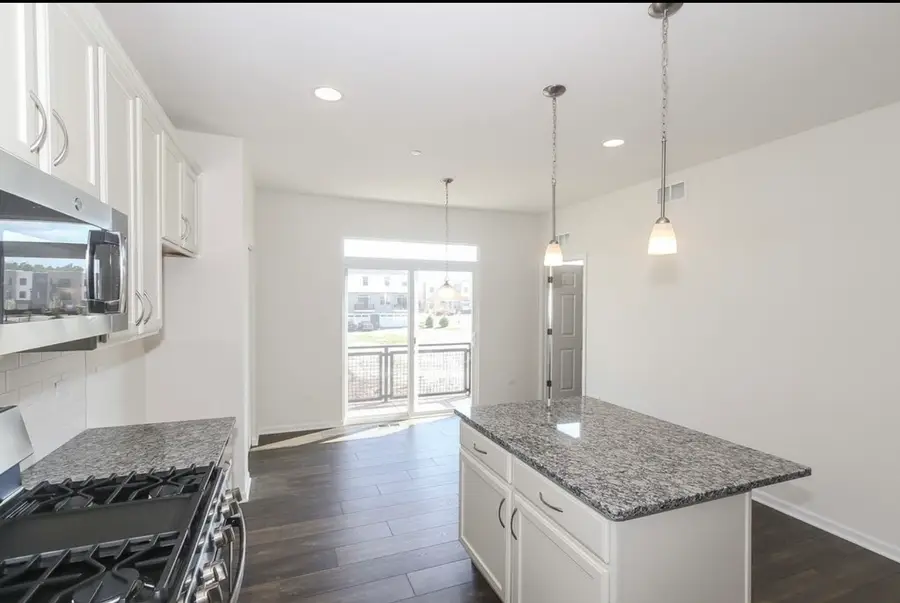 3S616 Everton Drive, Warrenville, IL 60555 - #3
