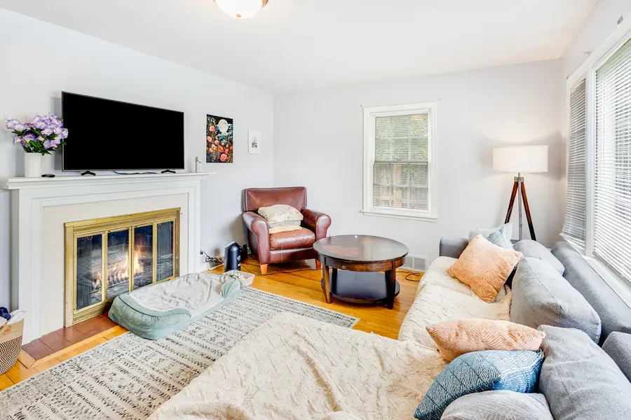 1004 W John Street, Champaign, IL 61821 - #2