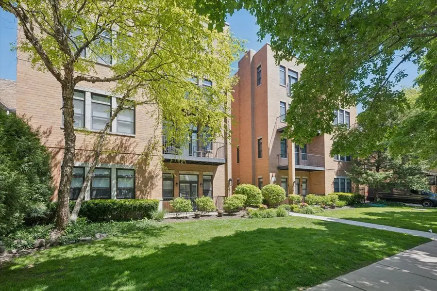 819 Foster Street #1S, Evanston, IL 60201 - #2
