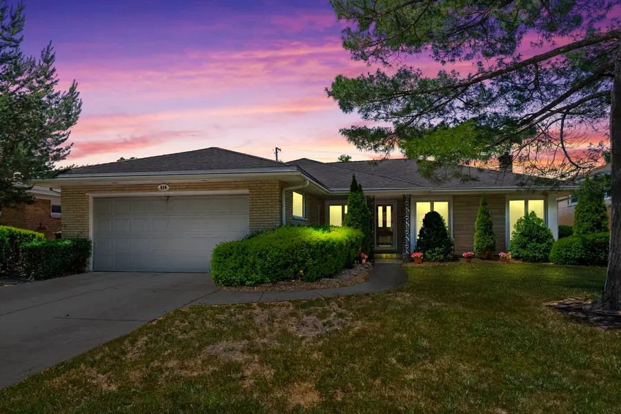 514 S Owen Street S, Mount Prospect, IL 60056 - #3