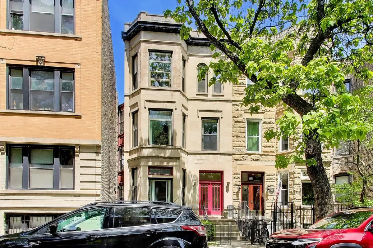708 W Buckingham Place, Chicago, IL 60657 - #1