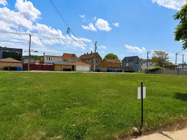 13303 S Baltimore Avenue, Chicago, IL 60633
