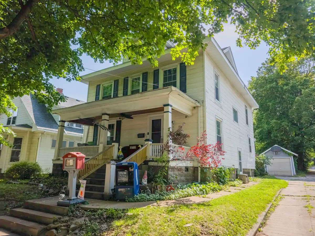 1016 N Market Street, Mount Carmel, IL 62863 - #1