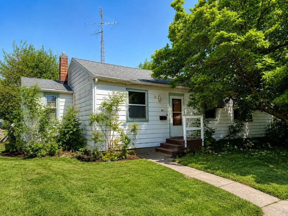 401 Daniels Street, Wilmington, IL 60481 - #1