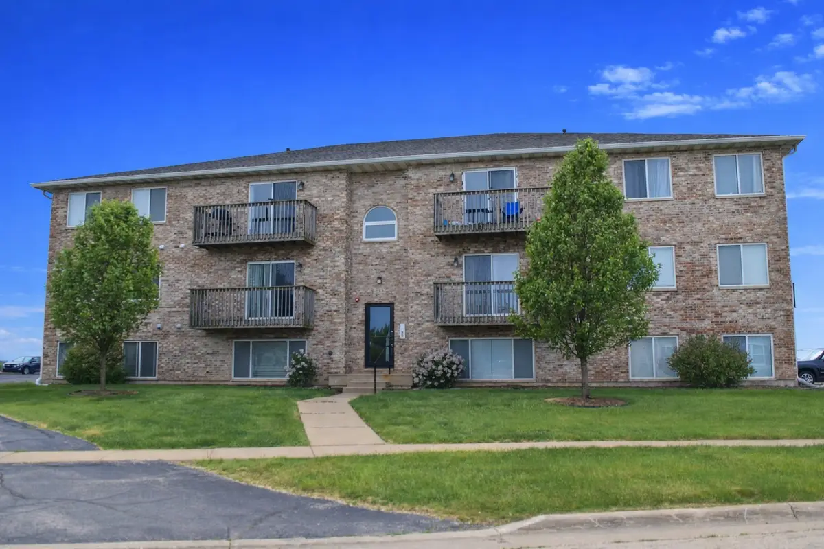 565 N Strack Street #302, Cortland, IL 60112 - #1