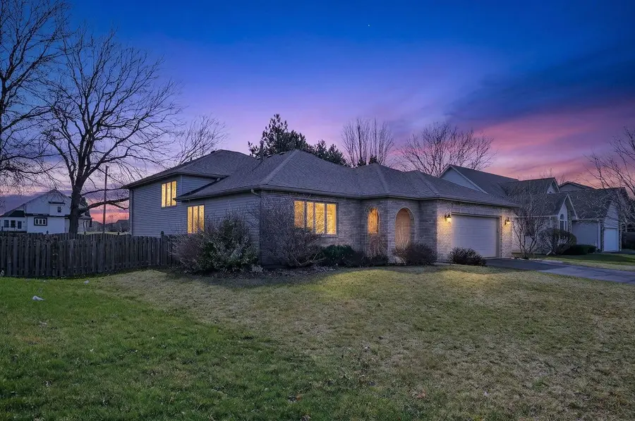 420 Windsor Drive, Oswego, IL 60543 - #2