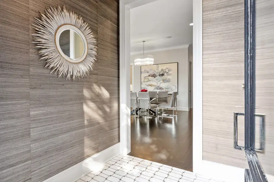 1634 W Surf Street, Chicago, IL 60657 - #3