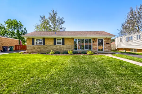 113 E Central Avenue, Lombard, IL 60148