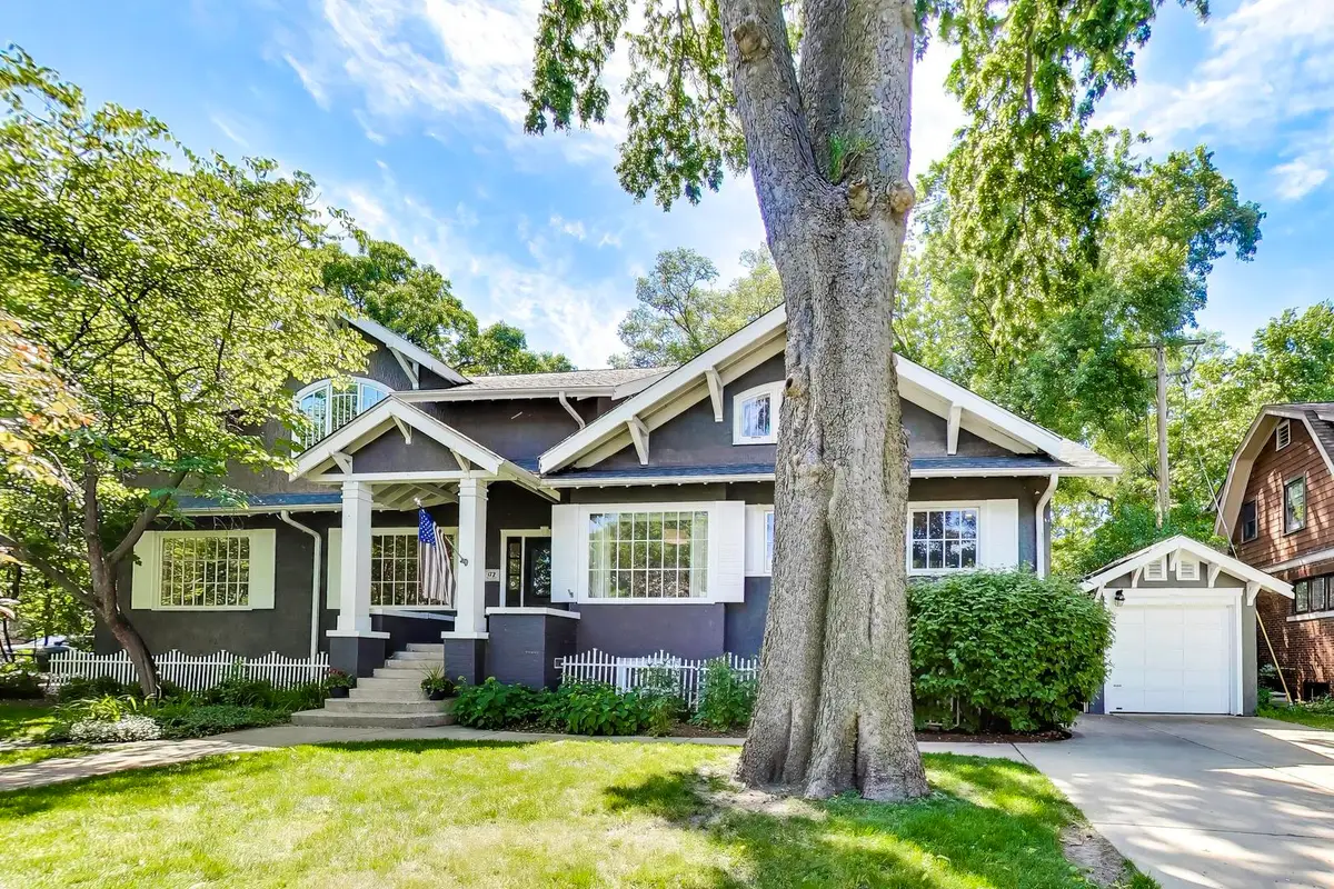 172 Barrypoint Road, Riverside, IL 60546 - #1