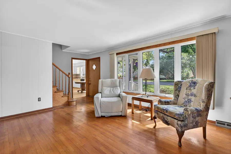 11006 Oxford Avenue, Chicago Ridge, IL 60415 - #2