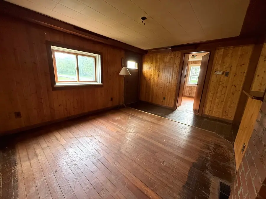 212 E Willard Street, Gifford, IL 61847 - #3