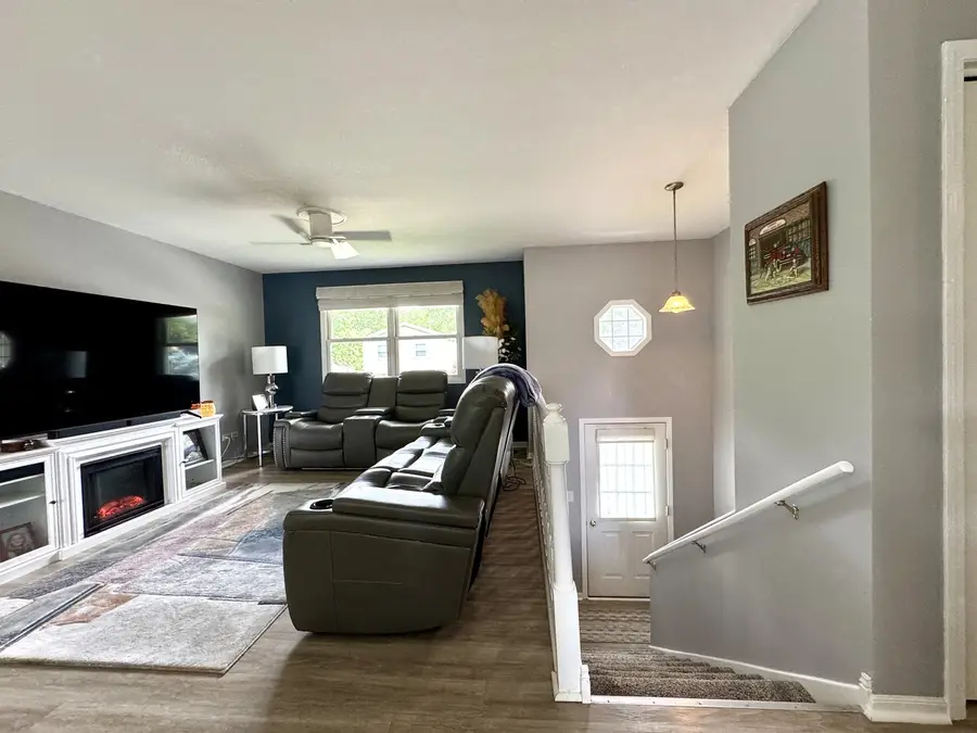 315 Maplewood Drive, Lakemoor, IL 60051 - #3