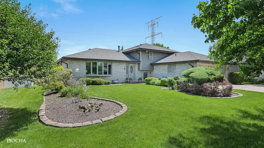 16149 Eagle Ridge Drive, Tinley Park, IL 60477 - #2