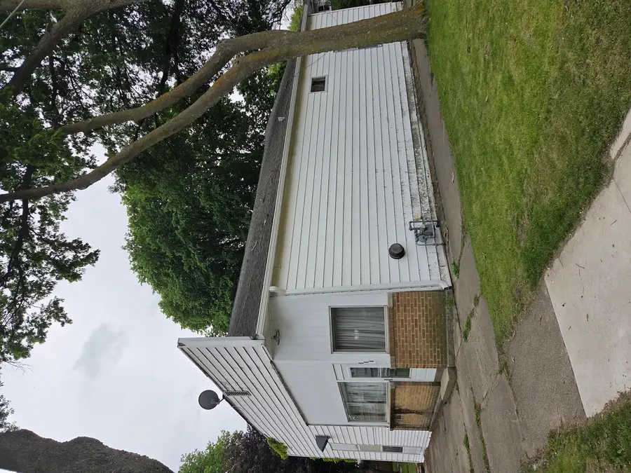 727 Sycamore Street, Ottawa, IL 61350 - #2