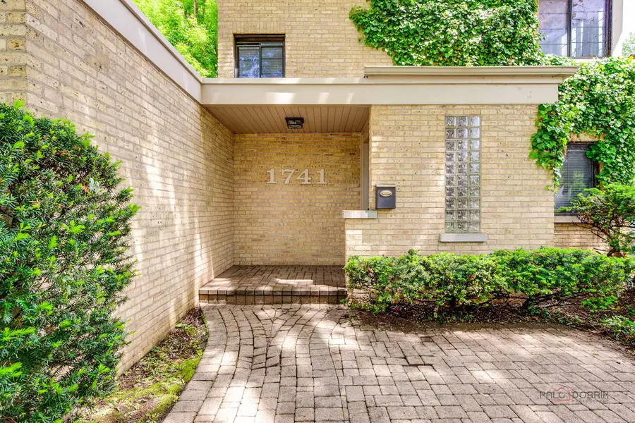 1741 Beverly Place, Highland Park, IL 60035 - #2