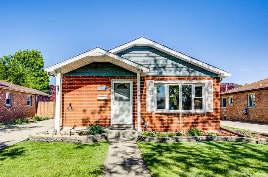 11017 Mcvicker Avenue, Chicago Ridge, IL 60415 - #2