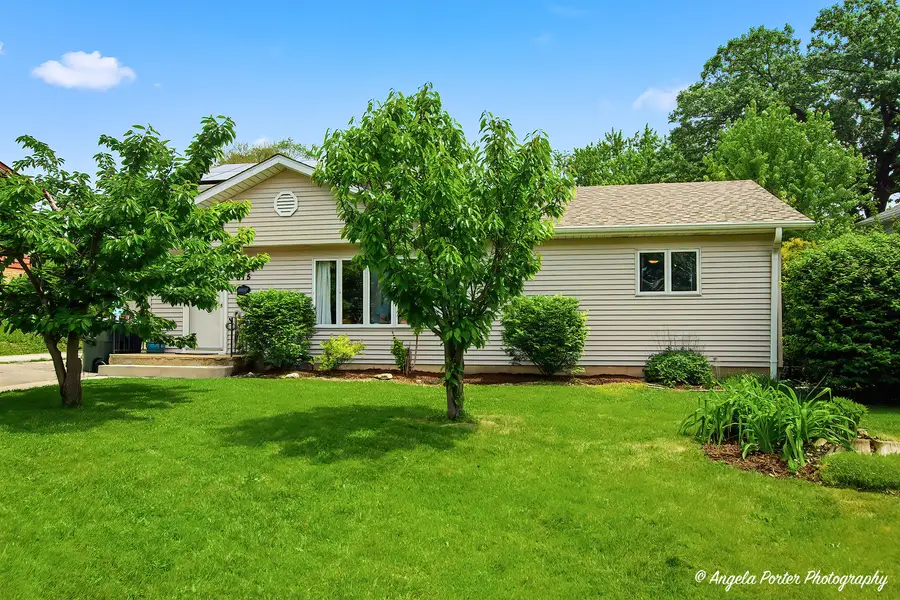 615 Highland Avenue, Antioch, IL 60002 - #2
