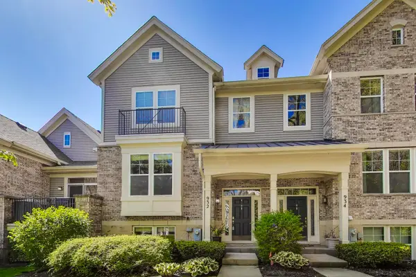 932 Tuscany Drive, Streamwood, IL 60107