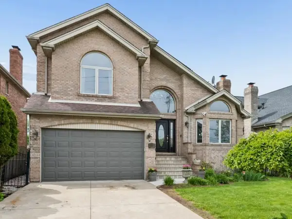8317 W Ballard Road, Niles, IL 60714