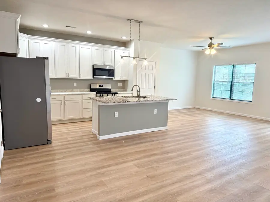1108 Midway Court, Marion, IL 62959 - #3