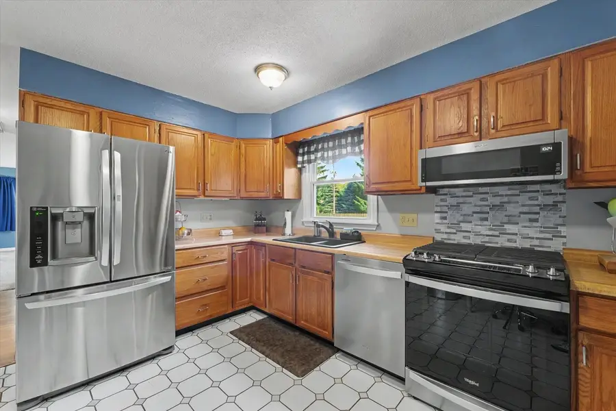 10 Stanford Place, Champaign, IL 61820 - #3