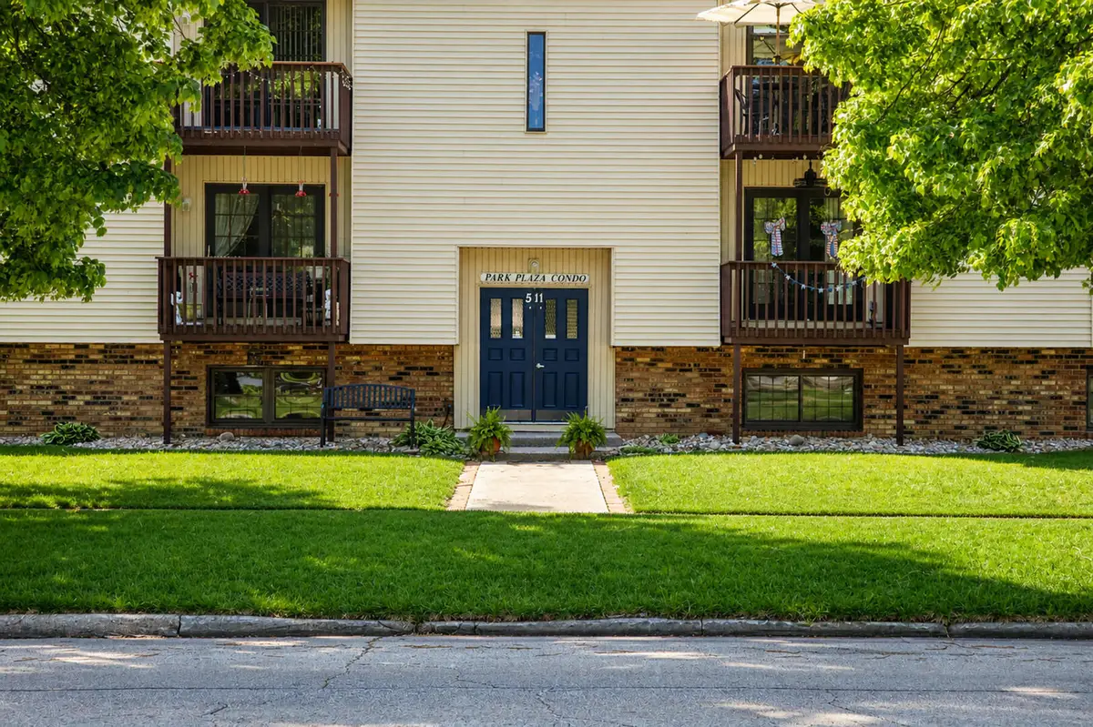 511 Broadway Avenue #101, Mattoon, IL 61938 - #1