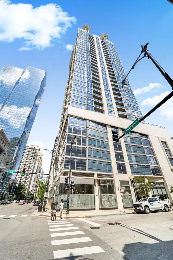 100 E 14th Street #2201, Chicago, IL 60605
