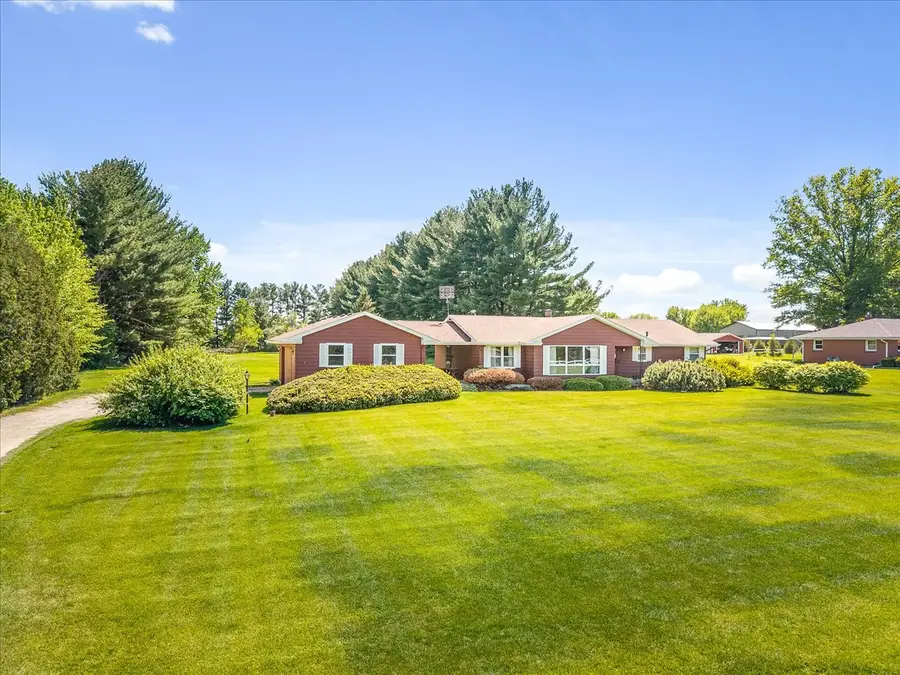 9640 Cunningham Road, Winnebago, IL 61088 - #2