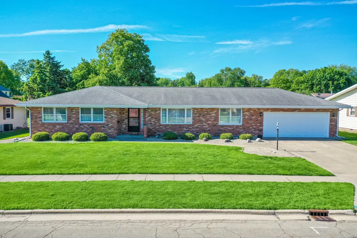 710 E Central Avenue, Princeton, IL 61356 - #1