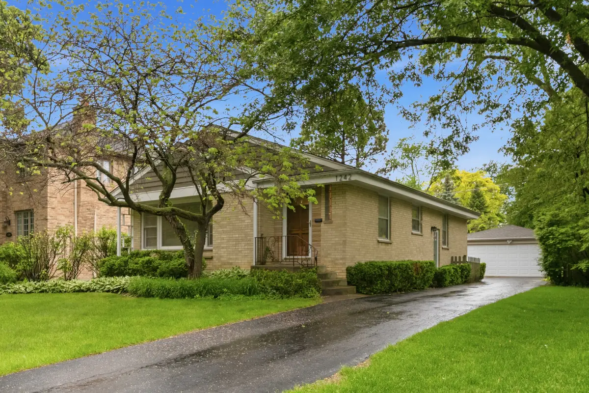 1242 Arbor Avenue, Highland Park, IL 60035 - #1