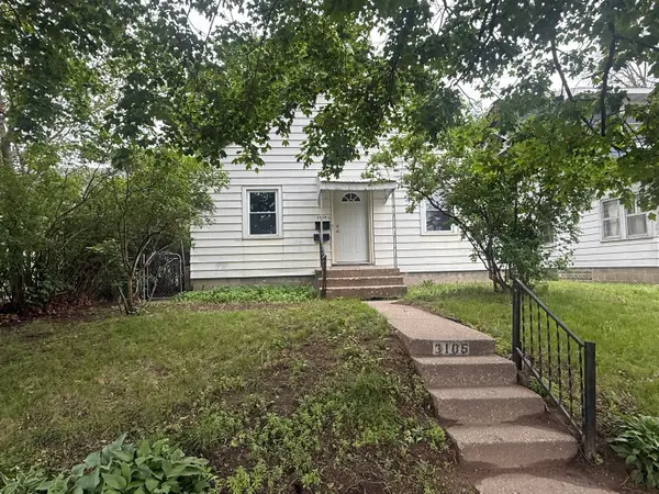 3105 9 1/2 Street, Rock Island, IL 61201