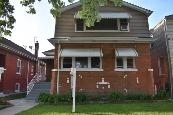 7030 W Wrightwood Avenue, Chicago, IL 60707
