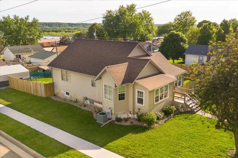 131 E Iowa Street, Spring Valley, IL 61362 - #3