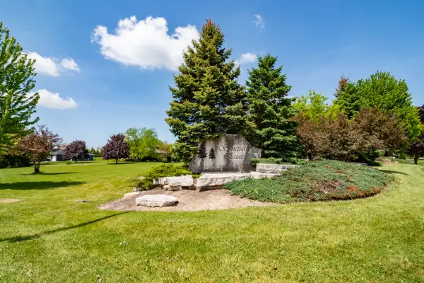 2601 Sanctuary Lane, Spring Grove, IL 60081